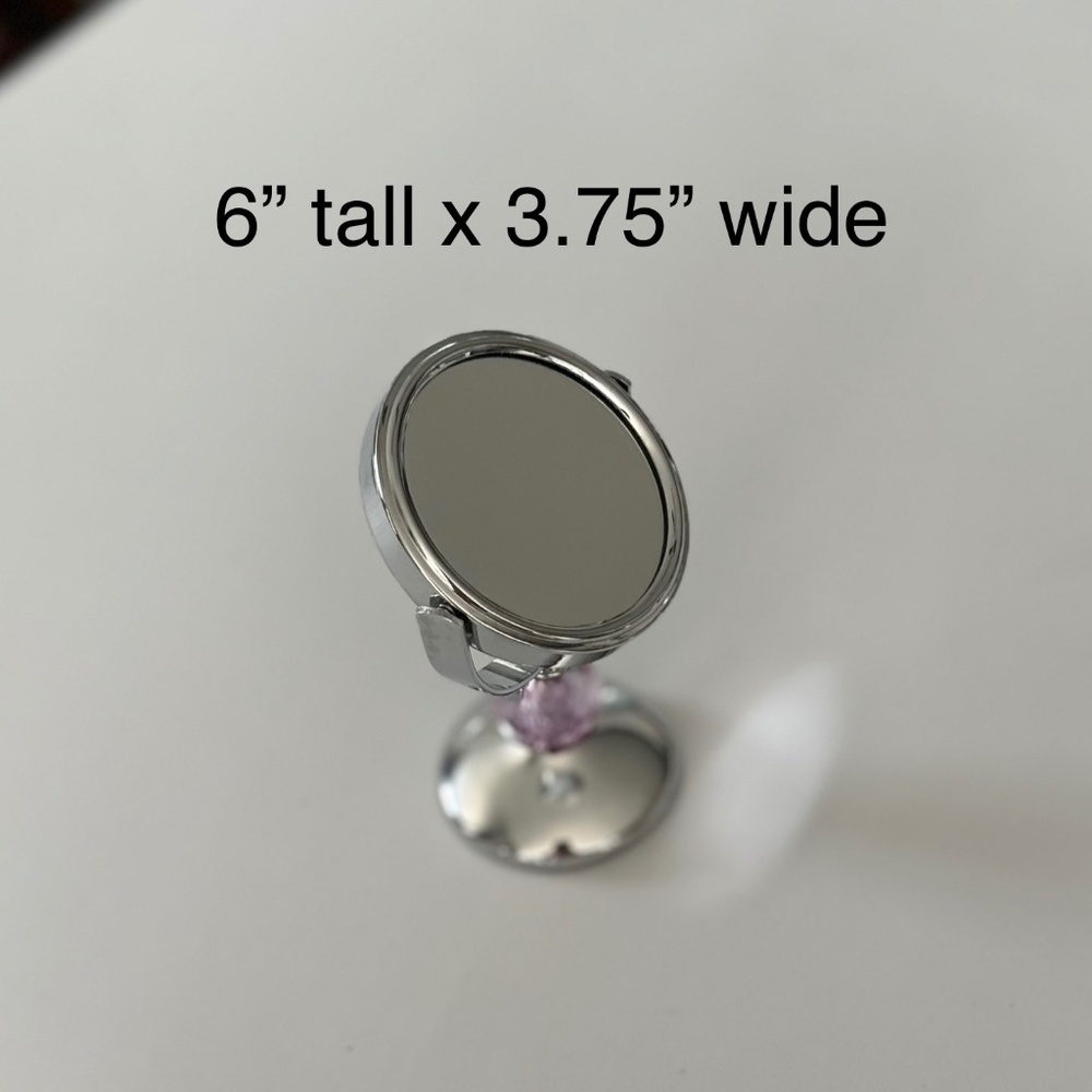 Magnifying Make Up Mirror; EUC